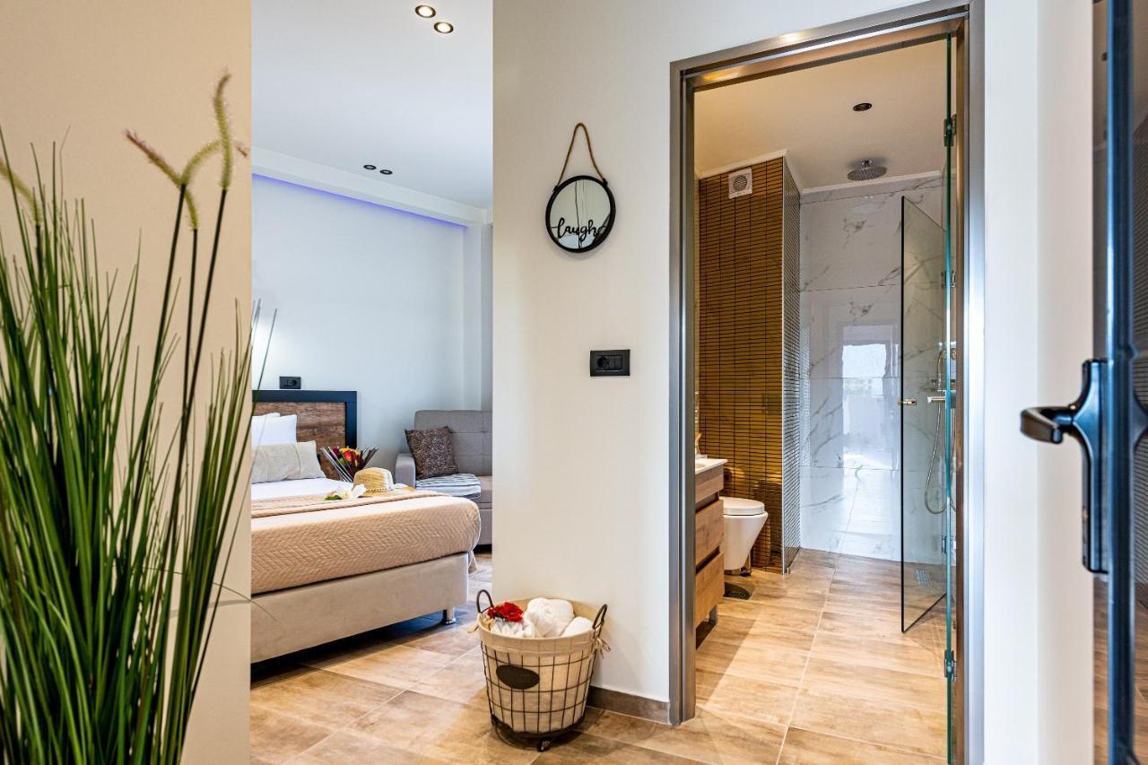 Moon Boutique Hotel Лаганас Екстер'єр фото