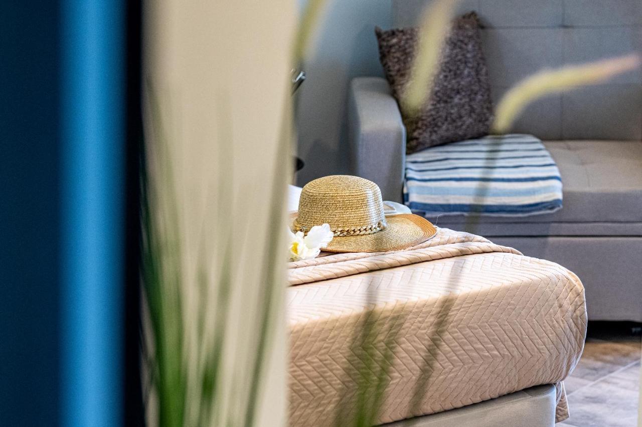 Moon Boutique Hotel Лаганас Екстер'єр фото