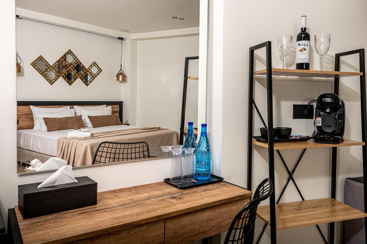 Moon Boutique Hotel Лаганас Екстер'єр фото